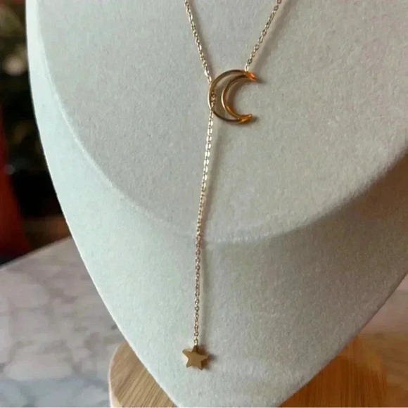 18kt Gold Plated Star and Moon Lariat Y Necklace Brand New! - Picture 7 of 9